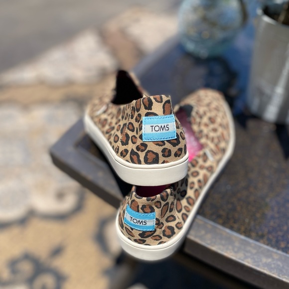 Toms Alpargata Leopard Shoe (9) NWOT - Picture 6 of 8